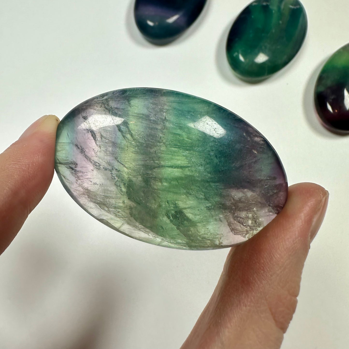 Rainbow fluorite palm stone (D)