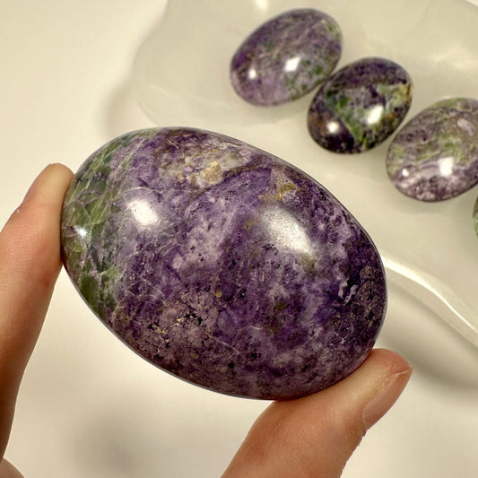 Peruvian Bolivianite Palm Stone (G)