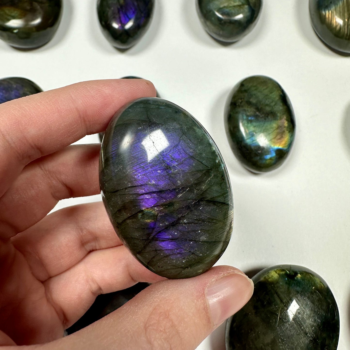 Purple flash Labradorite Palm Stone (F)