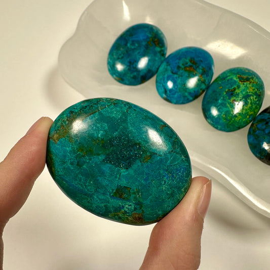 Peruvian Chrysocolla Palm Stone (A)